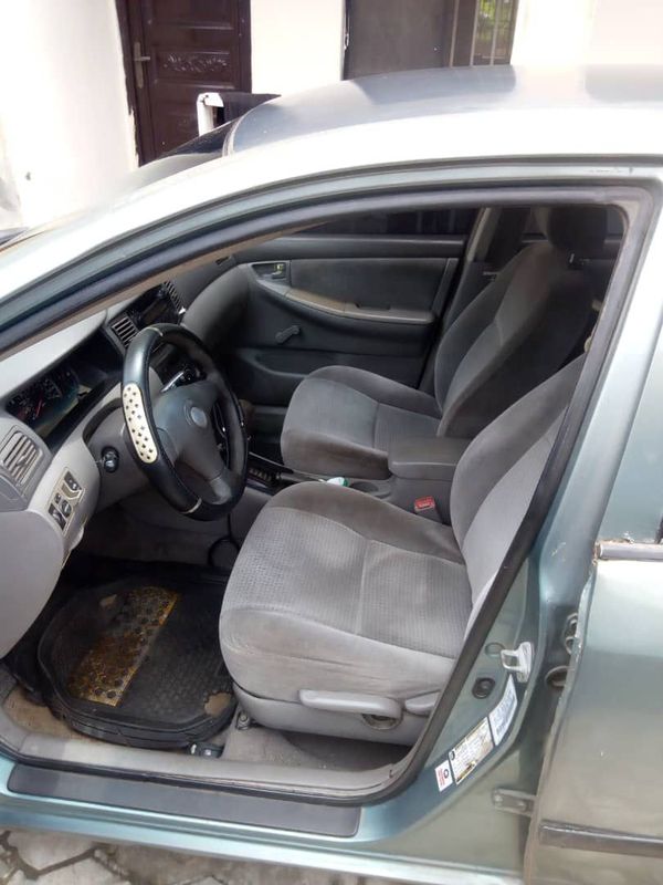 Thumbnail 3 of 2005 Toyota Corolla Le